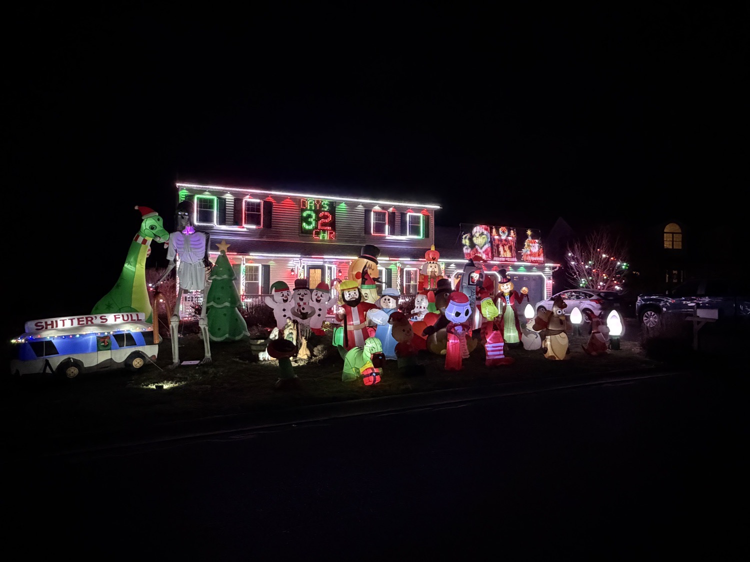 Christmas On Spirit, Christmas lights in Blandon, PA (photo 1)