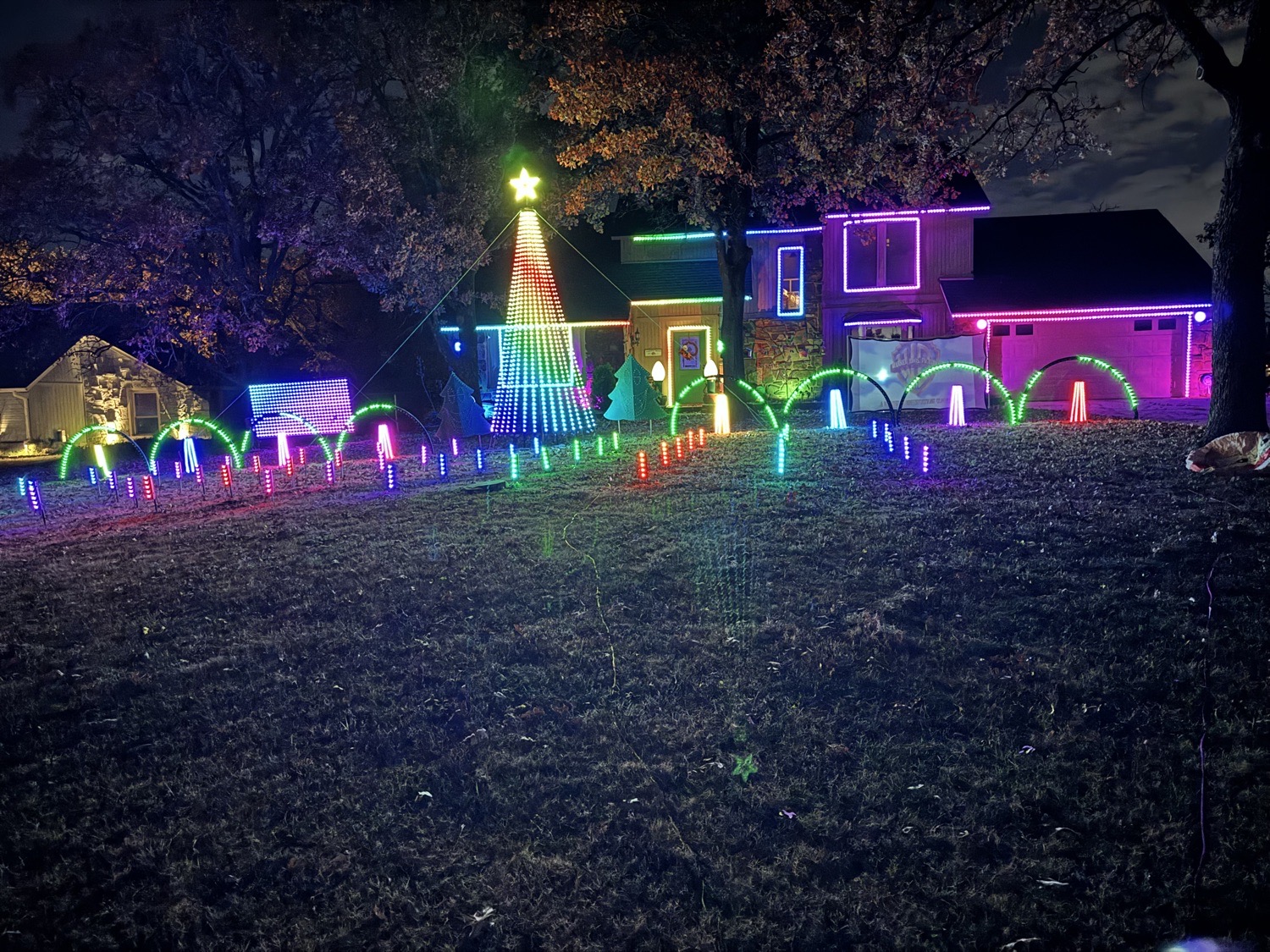 The Lights On Pioneer, Christmas lights in Sapulpa, OK (photo 1)
