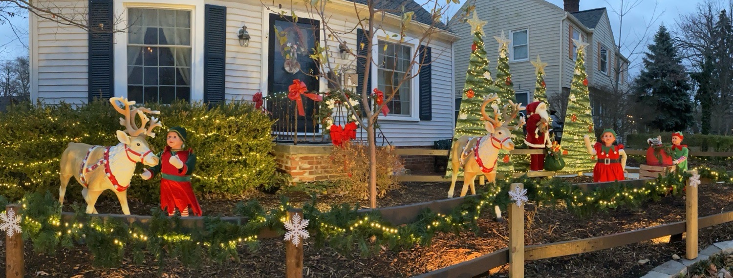 Santa’s Reindeer Corral, Christmas lights in Bay Village, OH (photo 4)