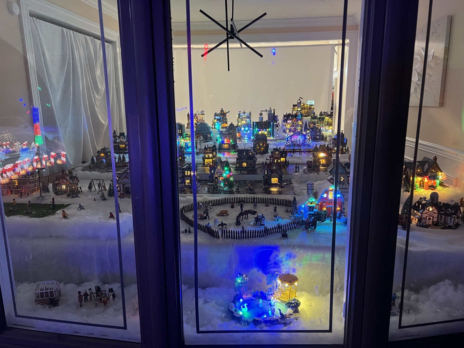 Christmas Wonderland, Christmas lights in New York, NY (photo 4)