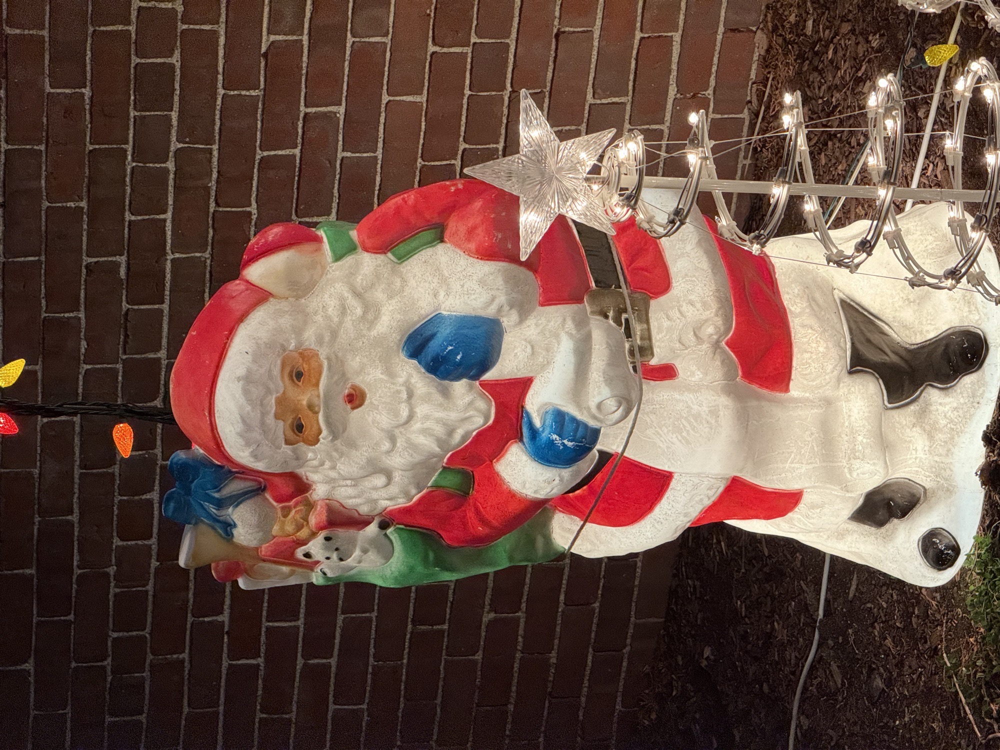 10E Front, Christmas lights in Dover, NH (photo 3)