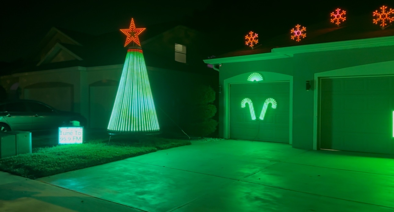 Epic Creations Lightshow, Christmas lights in Riverview, FL (photo 2)