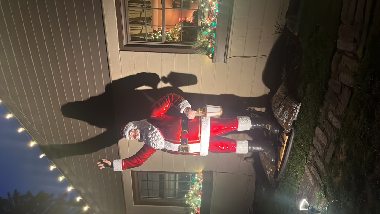 Classic Christmas, Christmas lights in Hatboro, PA (photo 1)