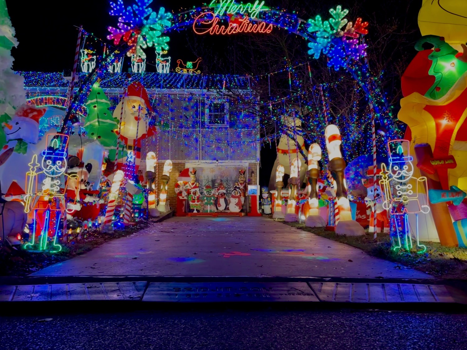 Grob Family Christmas Lights, Christmas lights in Reading, PA (photo 4)