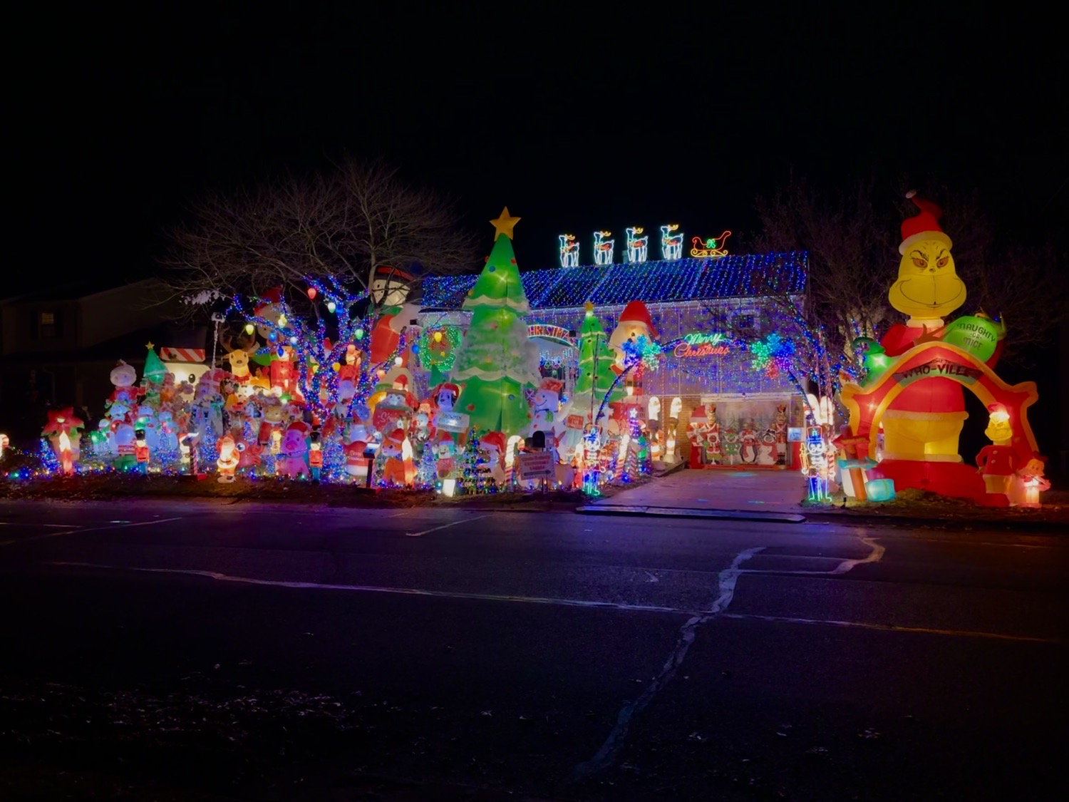 Grob Family Christmas Lights, Christmas lights in Reading, PA (photo 3)
