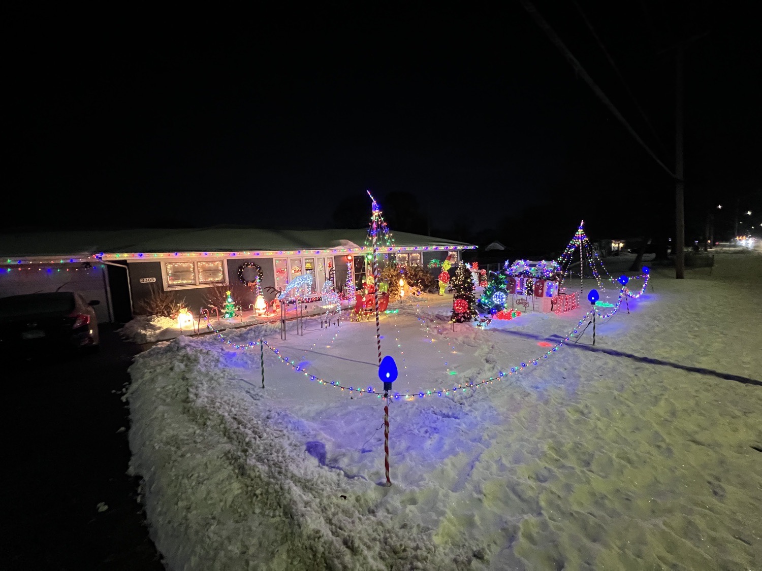 Christmas On Caton Farm, Christmas lights in Joliet, IL (photo 3)