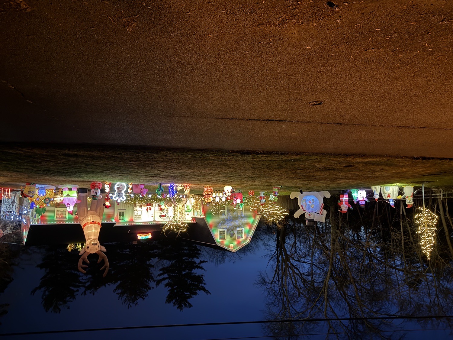 2 Merritt, Christmas lights in Rocky Hill, NJ (photo 3)