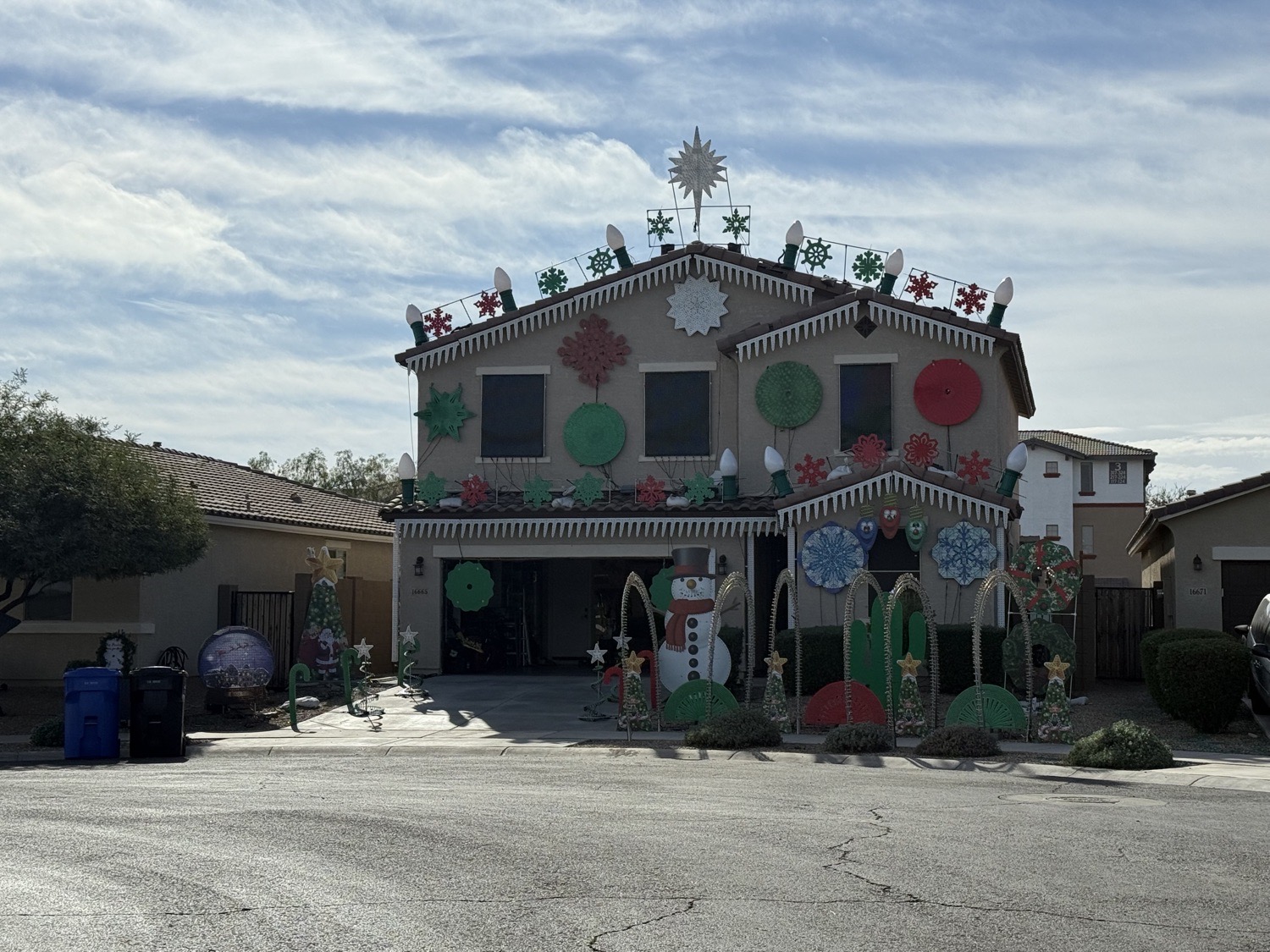 Lights on Mescal, Christmas lights in Surprise, AZ (photo 2)