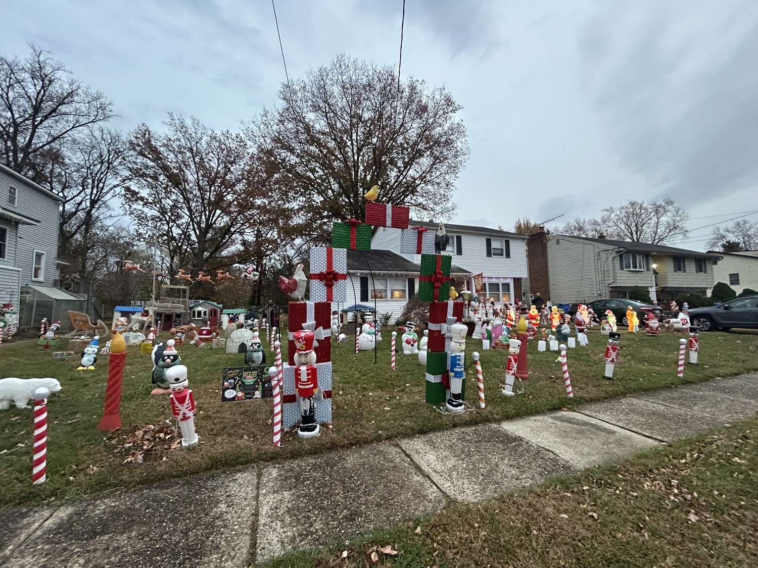 Winter Wonderland On Evergreen Ave, Christmas lights in Cherry Hill, NJ (photo 3)
