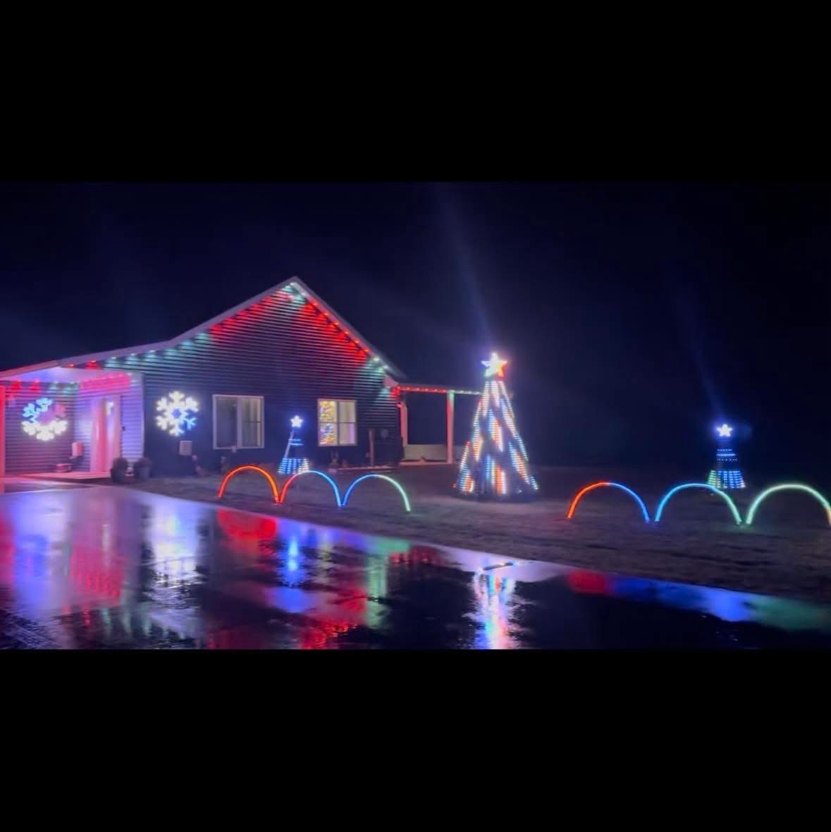 Pepowski Pixel Production, Christmas lights in Rosholt, WI (photo 1)