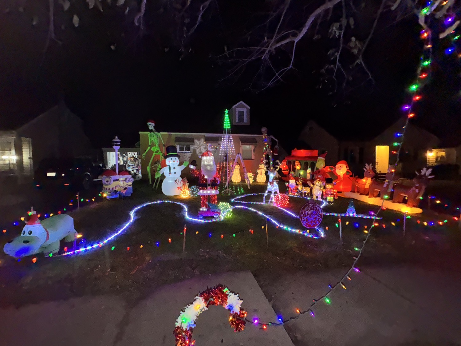 Christmas On Ridgecrest, Christmas lights in Rochester, NY (photo 2)