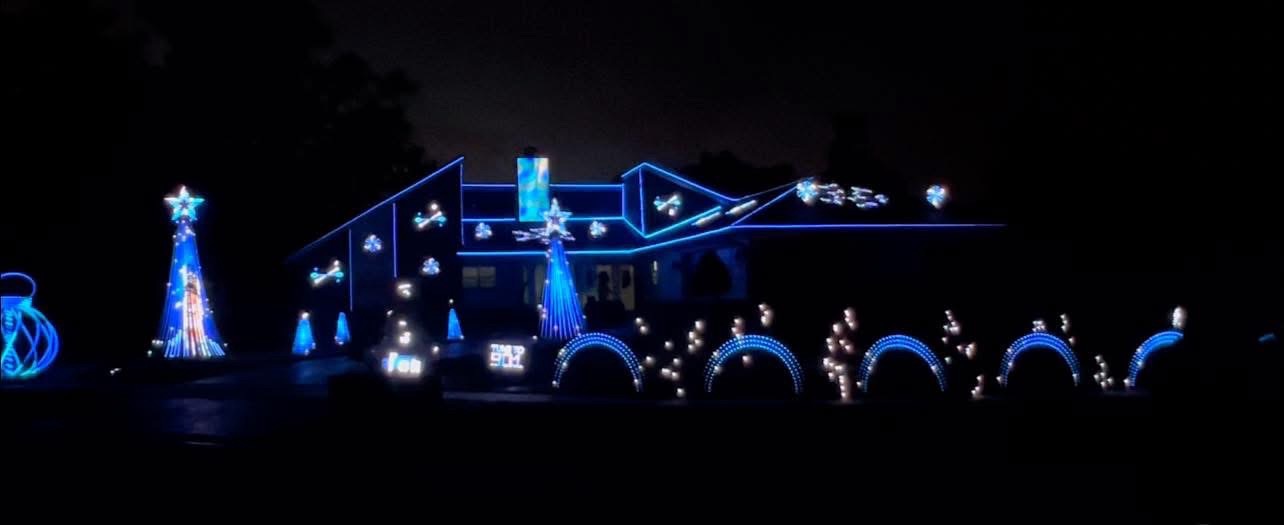 Sandolights Light Show, Christmas lights in Palm Harbor, FL (photo 1)