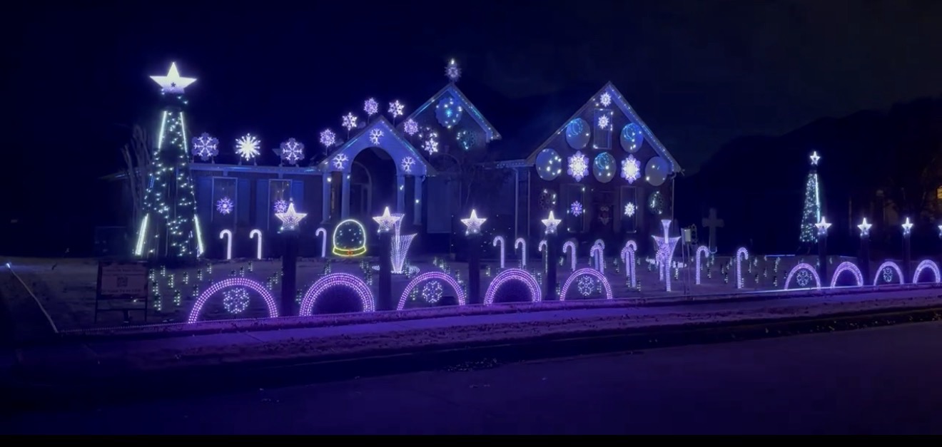 Lights on Gary Glen, Christmas lights in Huntsville, AL (photo 1)