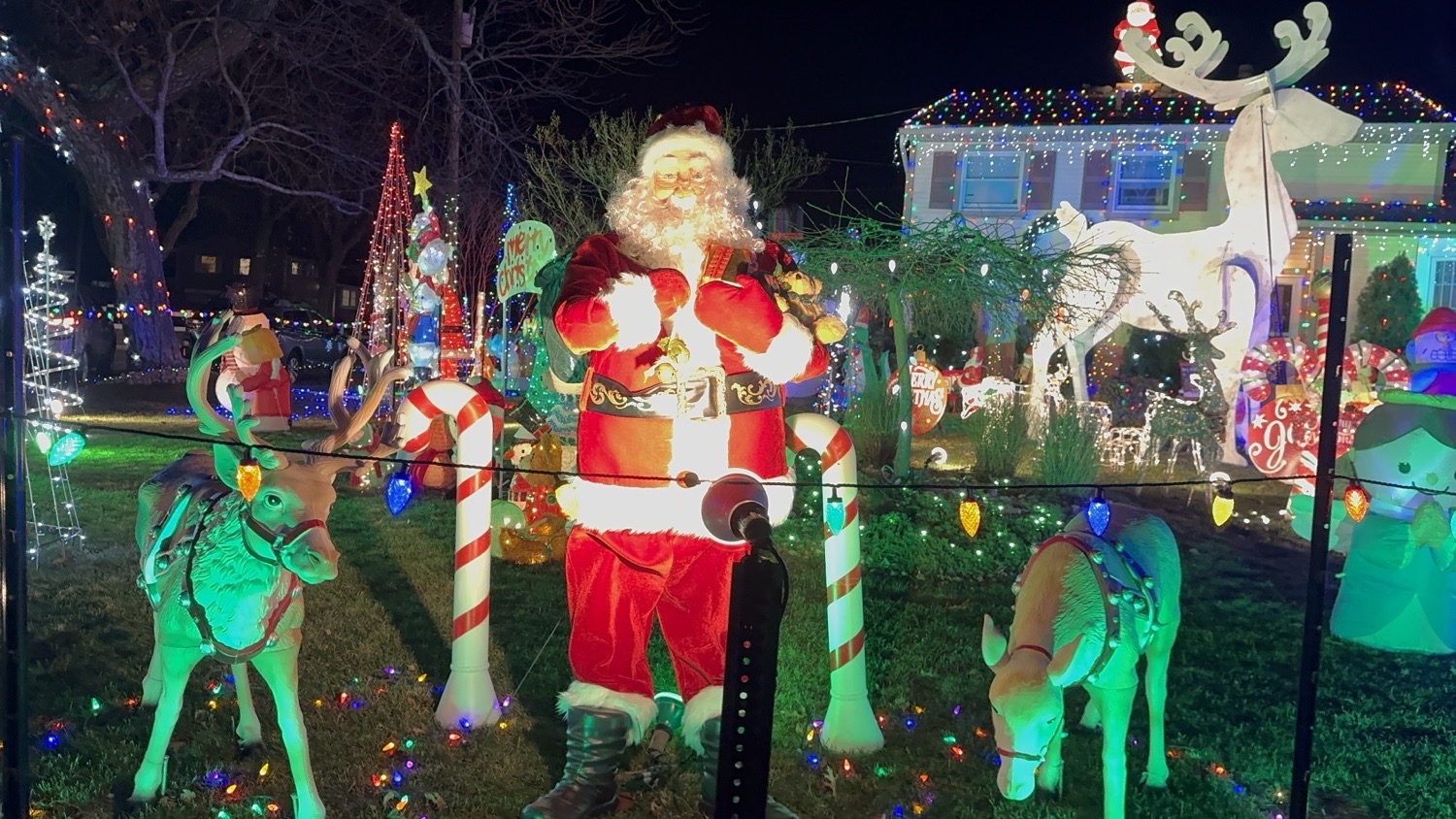 The Febus Family Christmas Spectacular, Christmas lights in Toms River, NJ (photo 3)