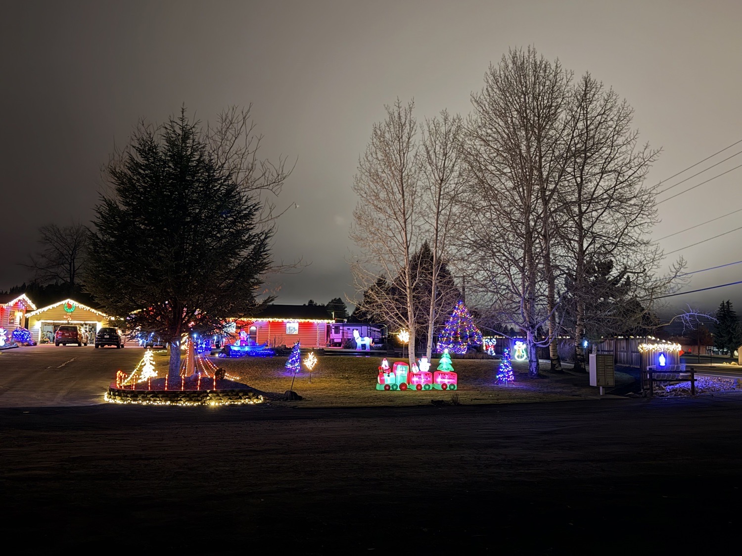 Skyline View Winter Wonderland, Christmas lights in Bend, OR (photo 3)
