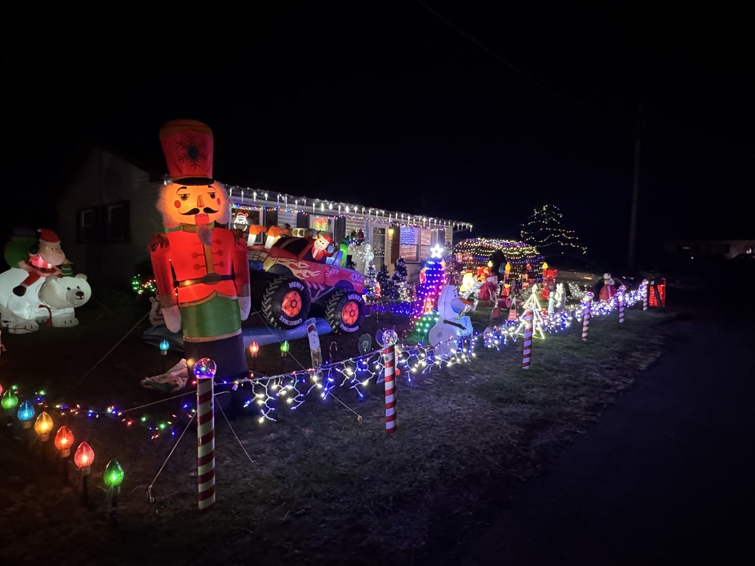 A Very Chewie Christmas, Christmas lights in York, PA (photo 1)