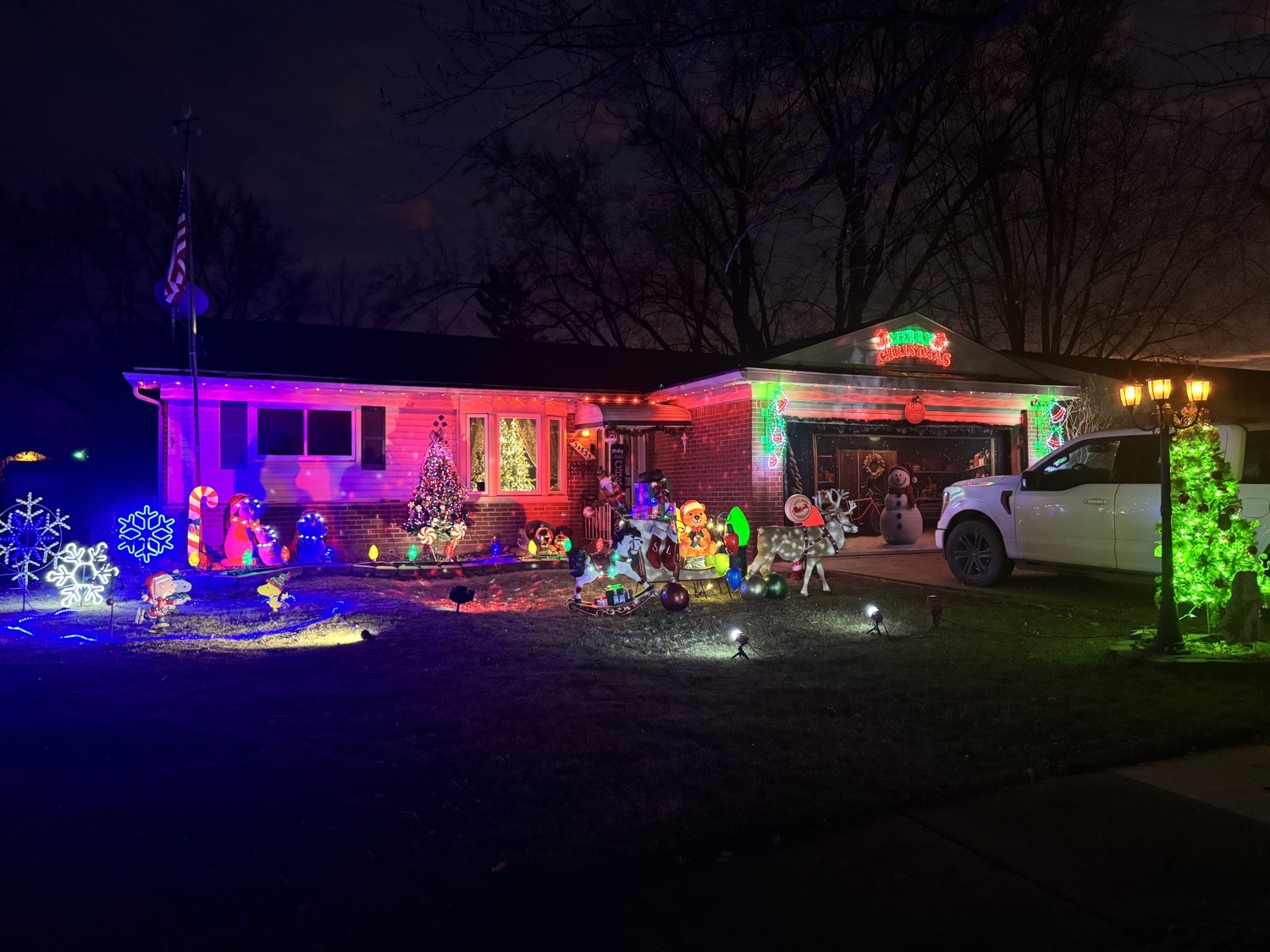 Christmas Fun, Christmas lights in Romulus, MI (photo 3)