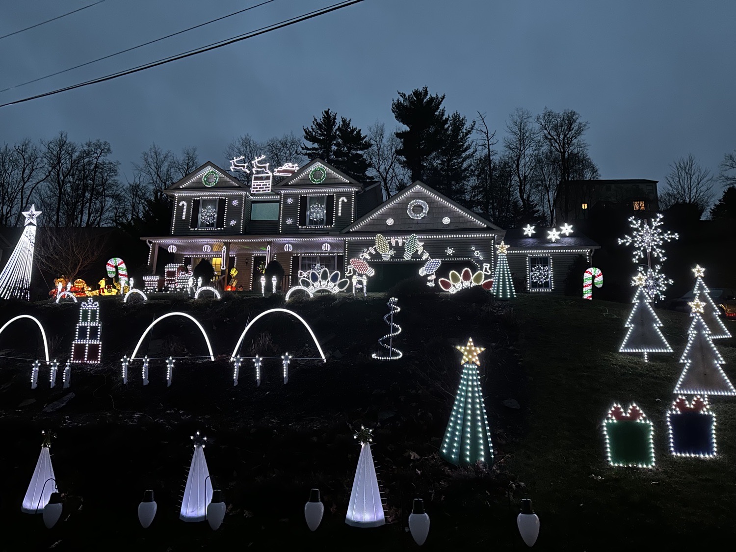 Barnes Family Light Show, Christmas lights in Trafford, PA (photo 1)