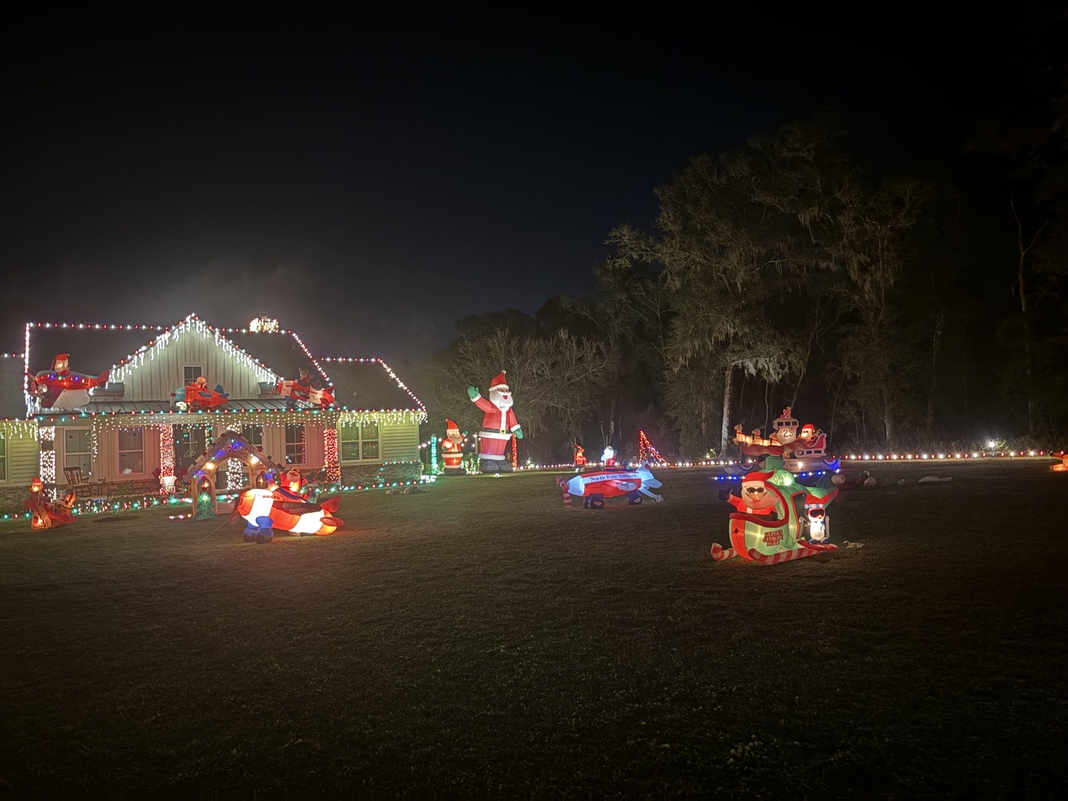 Hall Of Lights, Christmas lights in Deland, FL (photo 3)