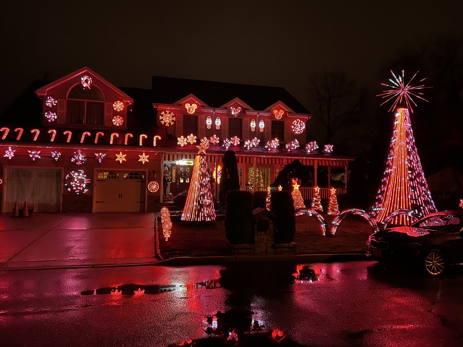 DePasca Family Lights, Christmas lights in Atlantic Highlands, NJ (photo 3)