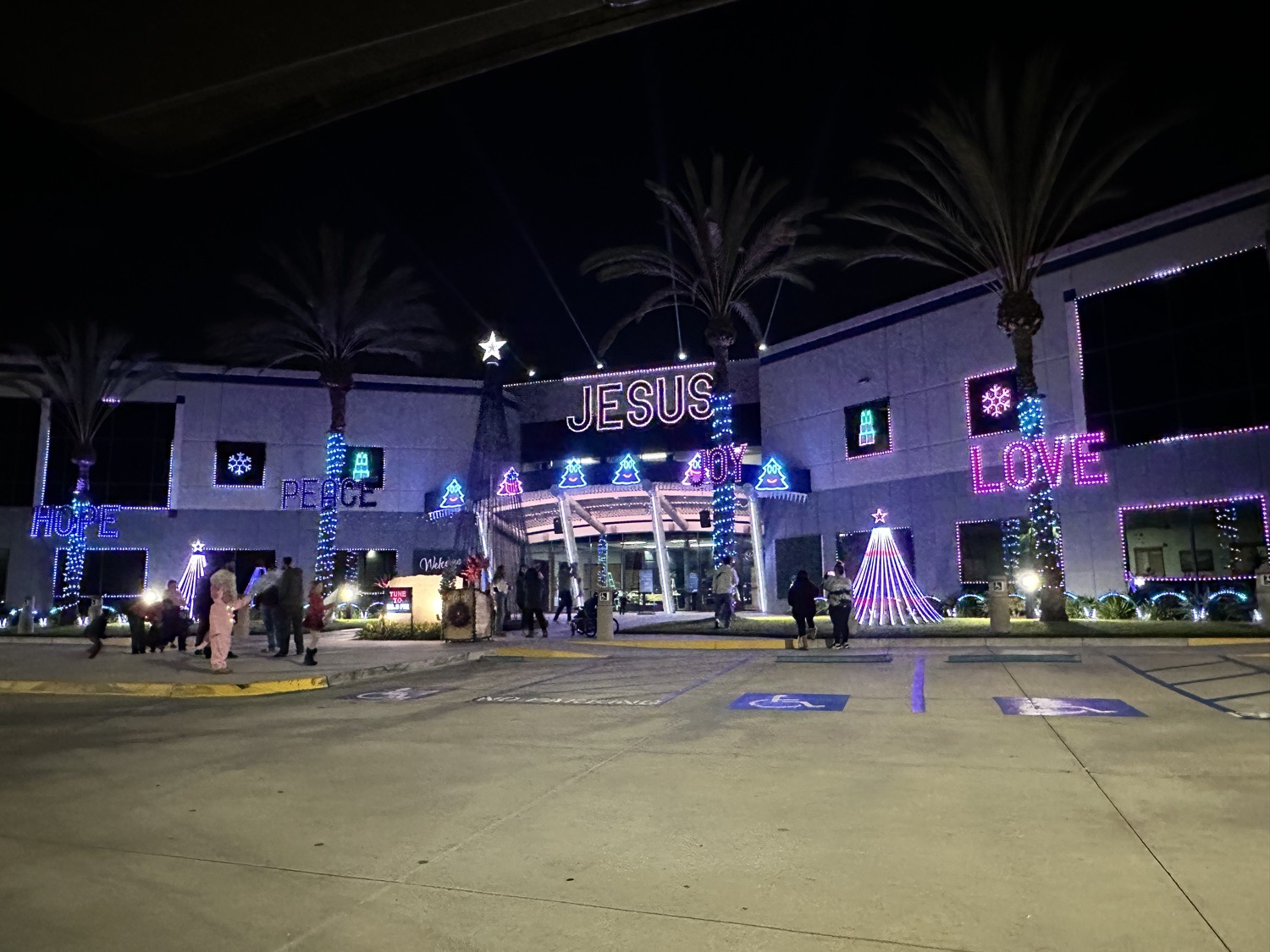 Christmas Light Show Spectacular, Christmas lights in Oceanside, CA (photo 1)
