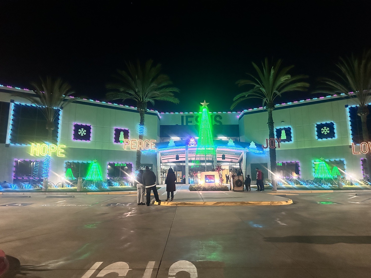 Christmas Light Show Spectacular, Christmas lights in Oceanside, CA (photo 2)