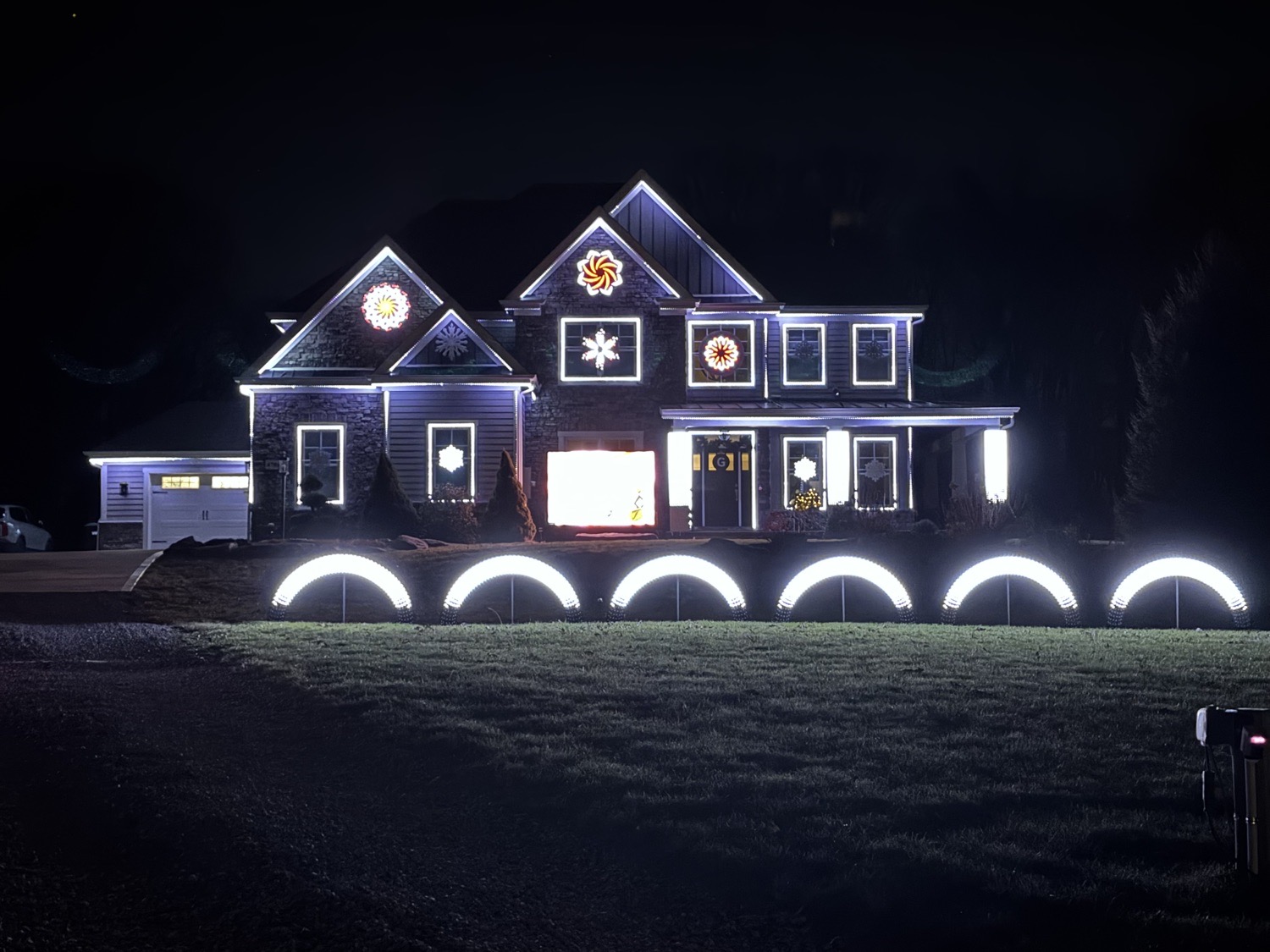 Lights On Vitullo, Christmas lights in Allison Park, PA (photo 2)