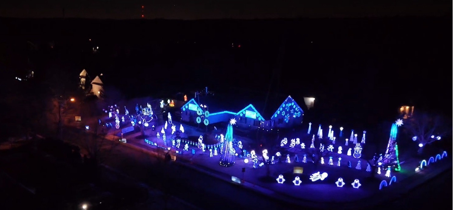 Silvercrest Illuminations, Christmas lights in Tinton Falls, NJ (photo 1)