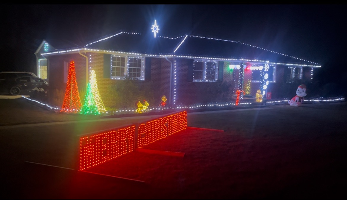 Lights On Lake Cohoon, Christmas lights in Suffolk, VA (photo 1)