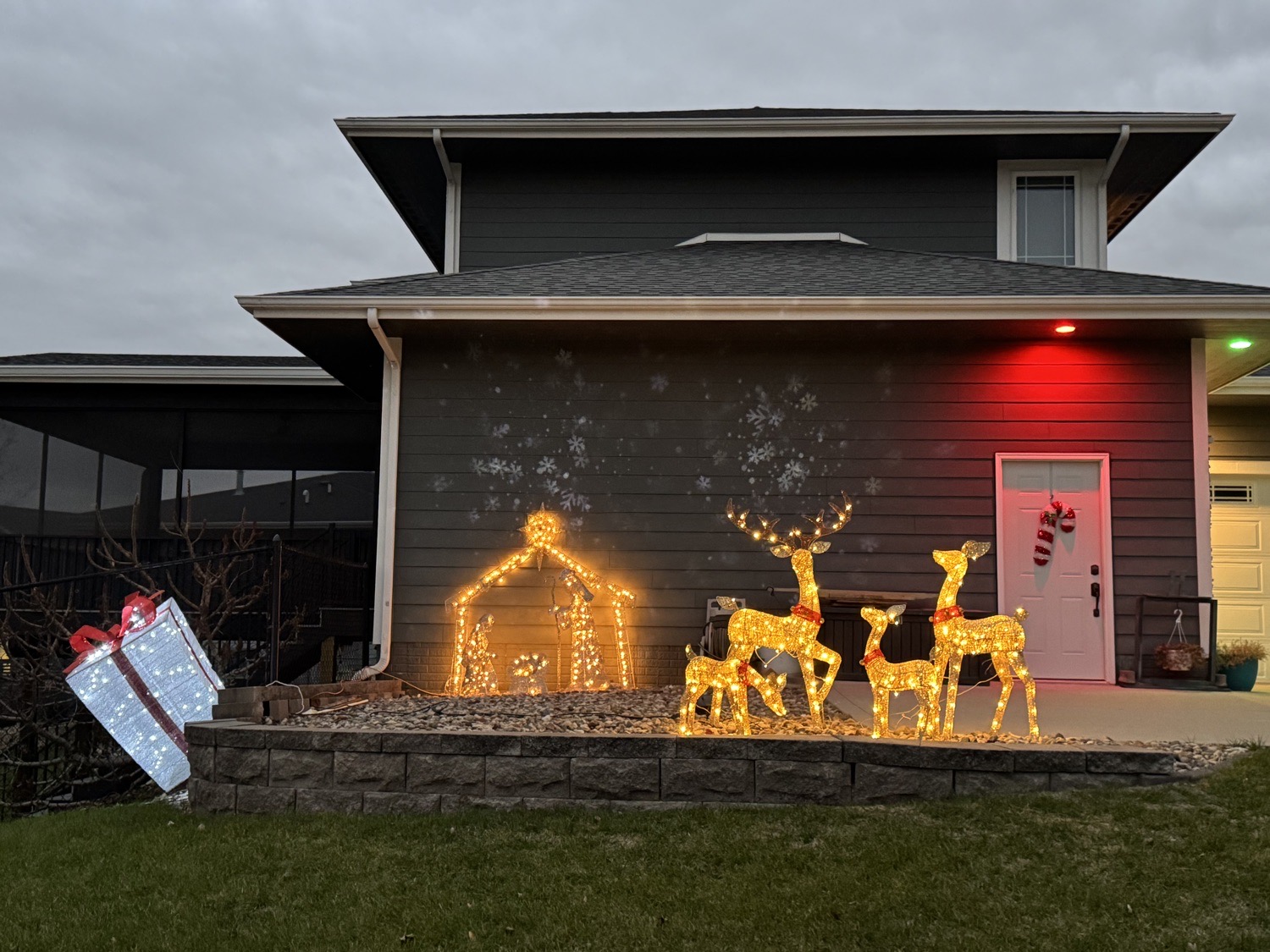 A Very Merry Christmas House, Christmas lights in Polk City, IA (photo 4)