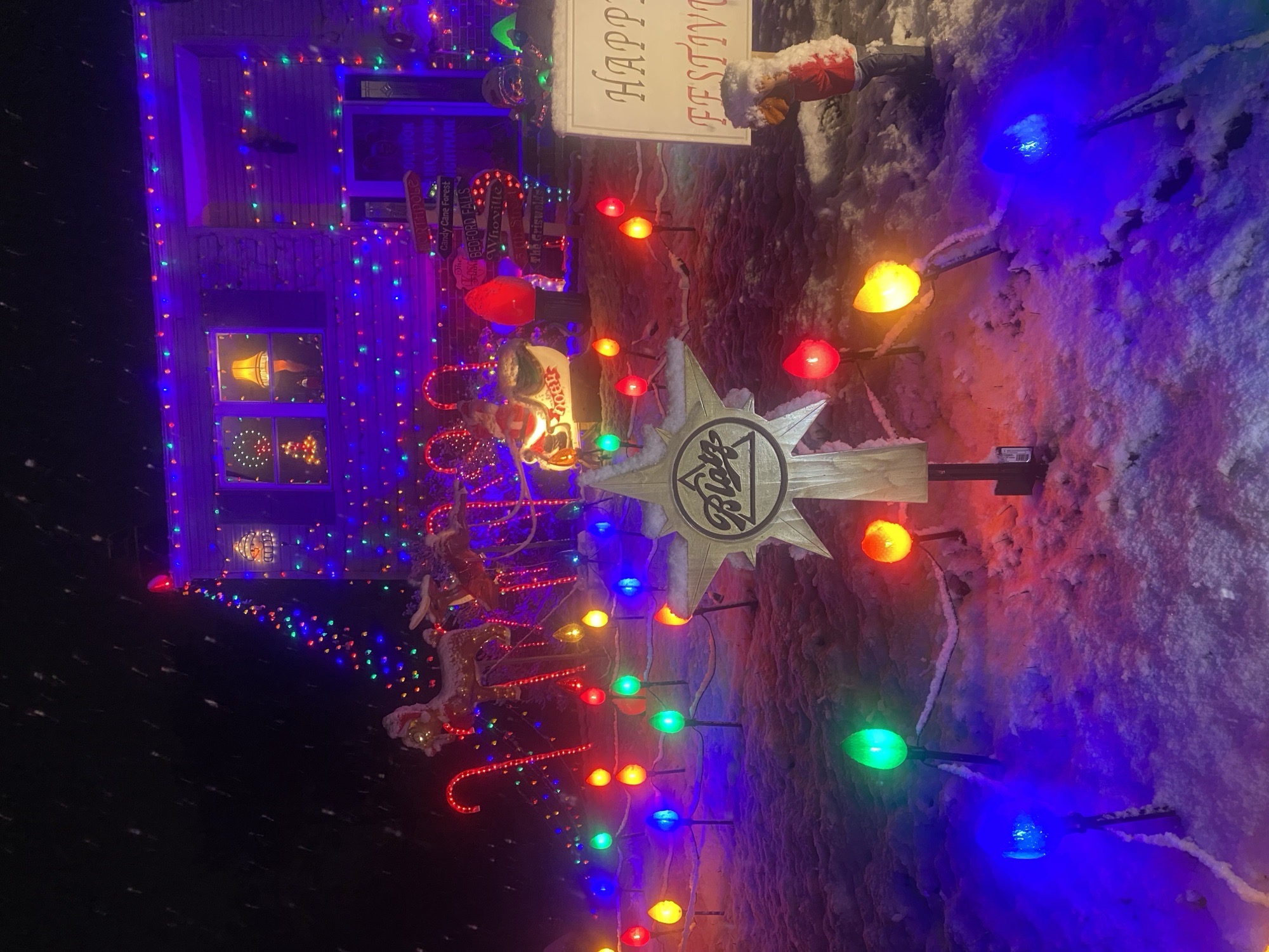The Movie House, Christmas lights in Norristown, PA (photo 4)