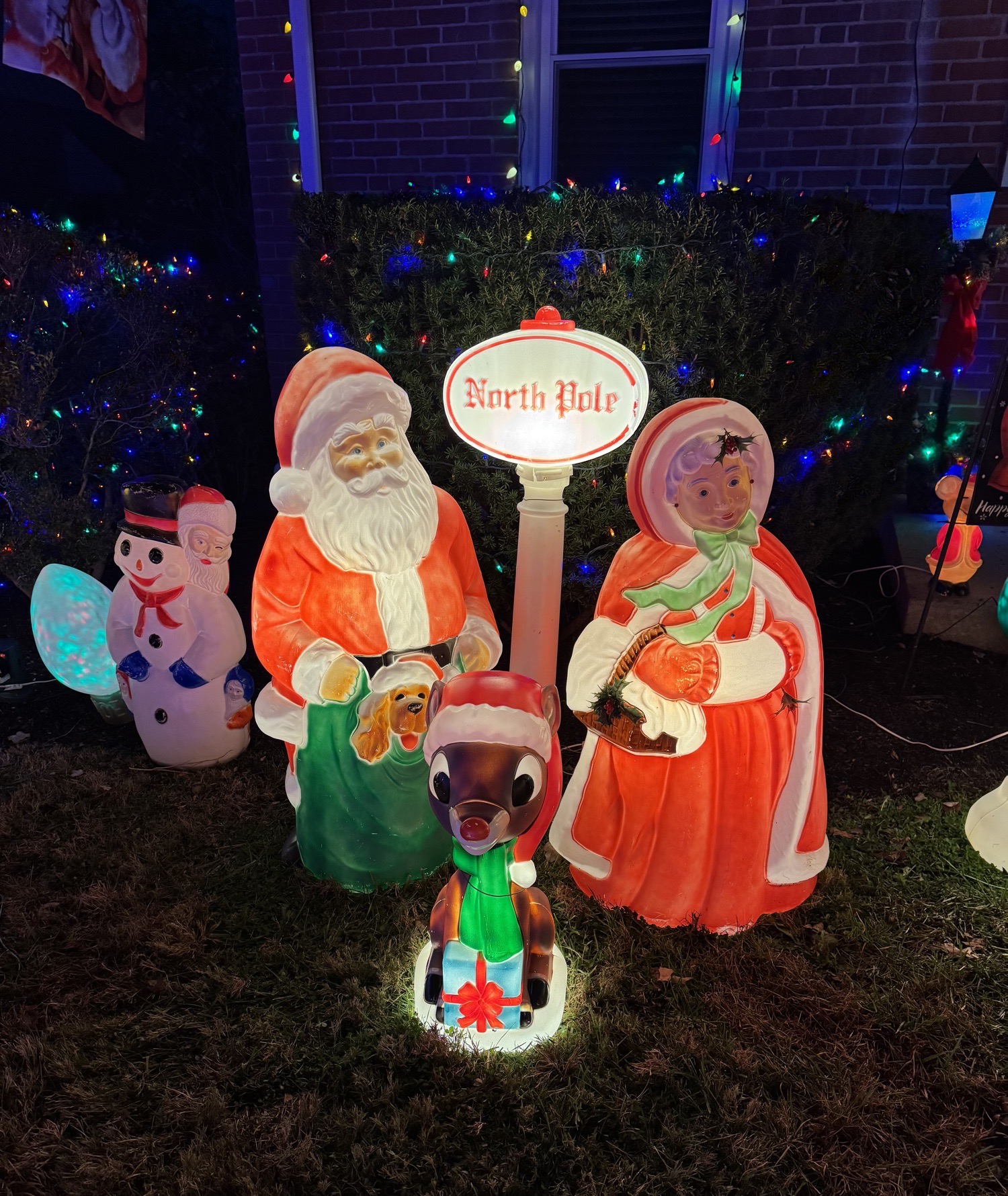 Christmas on Steel, Christmas lights in Havertown, PA (photo 1)