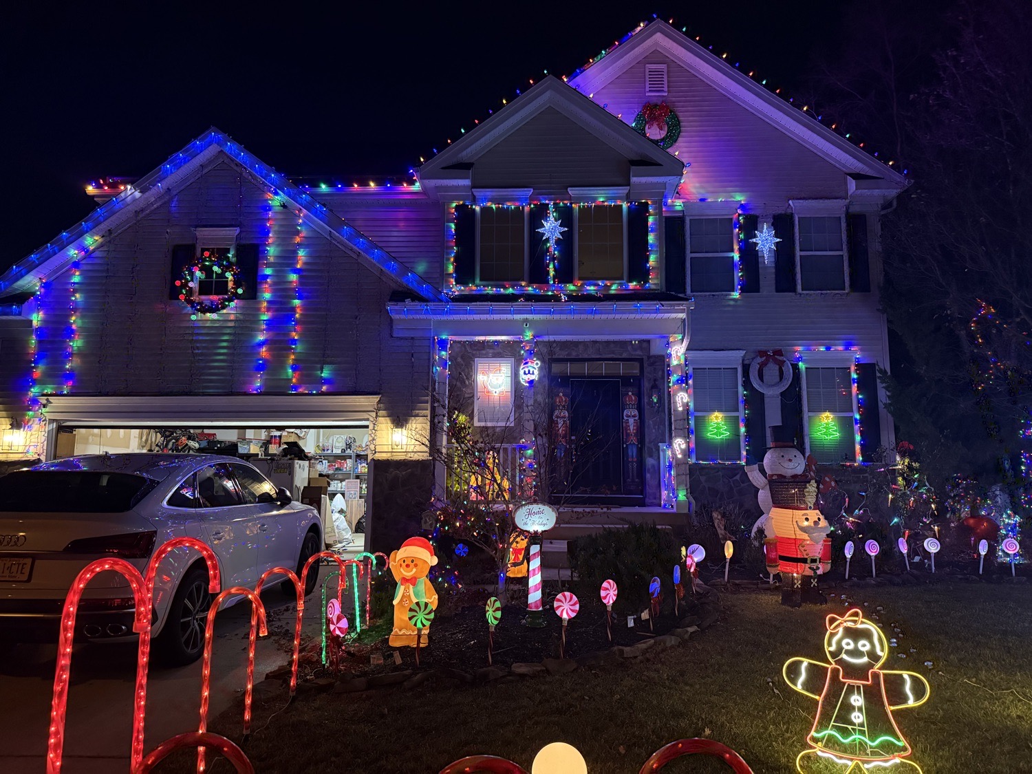 Lights On Edgefield Ct., Christmas lights in Swedesboro, NJ (photo 1)