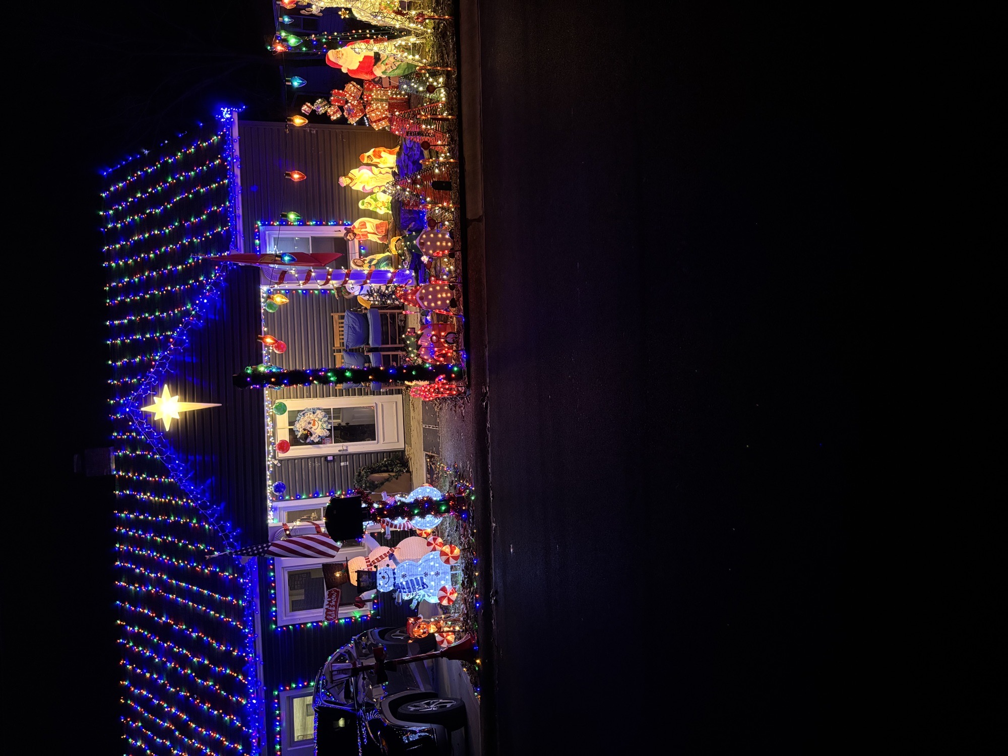 Christmas Overloaded, Christmas lights in Elsmere, KY (photo 1)