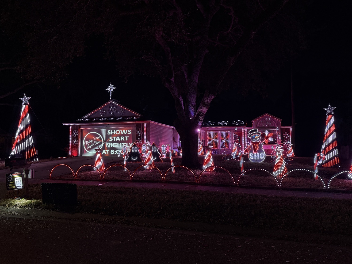 Valley View Light Show, Christmas lights in Palm Harbor, FL (photo 5)