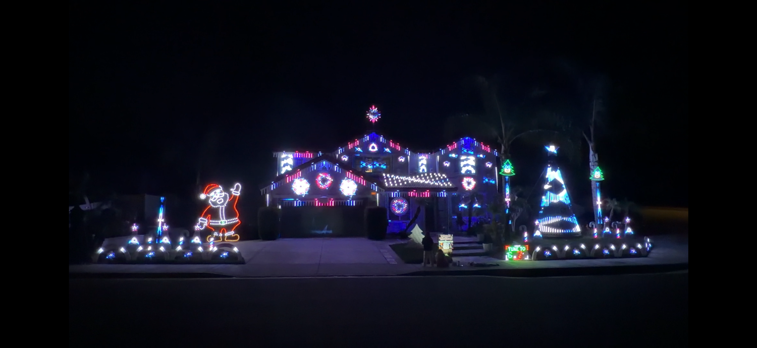 Darcy Light Show, Christmas lights in Murrieta, CA (photo 3)