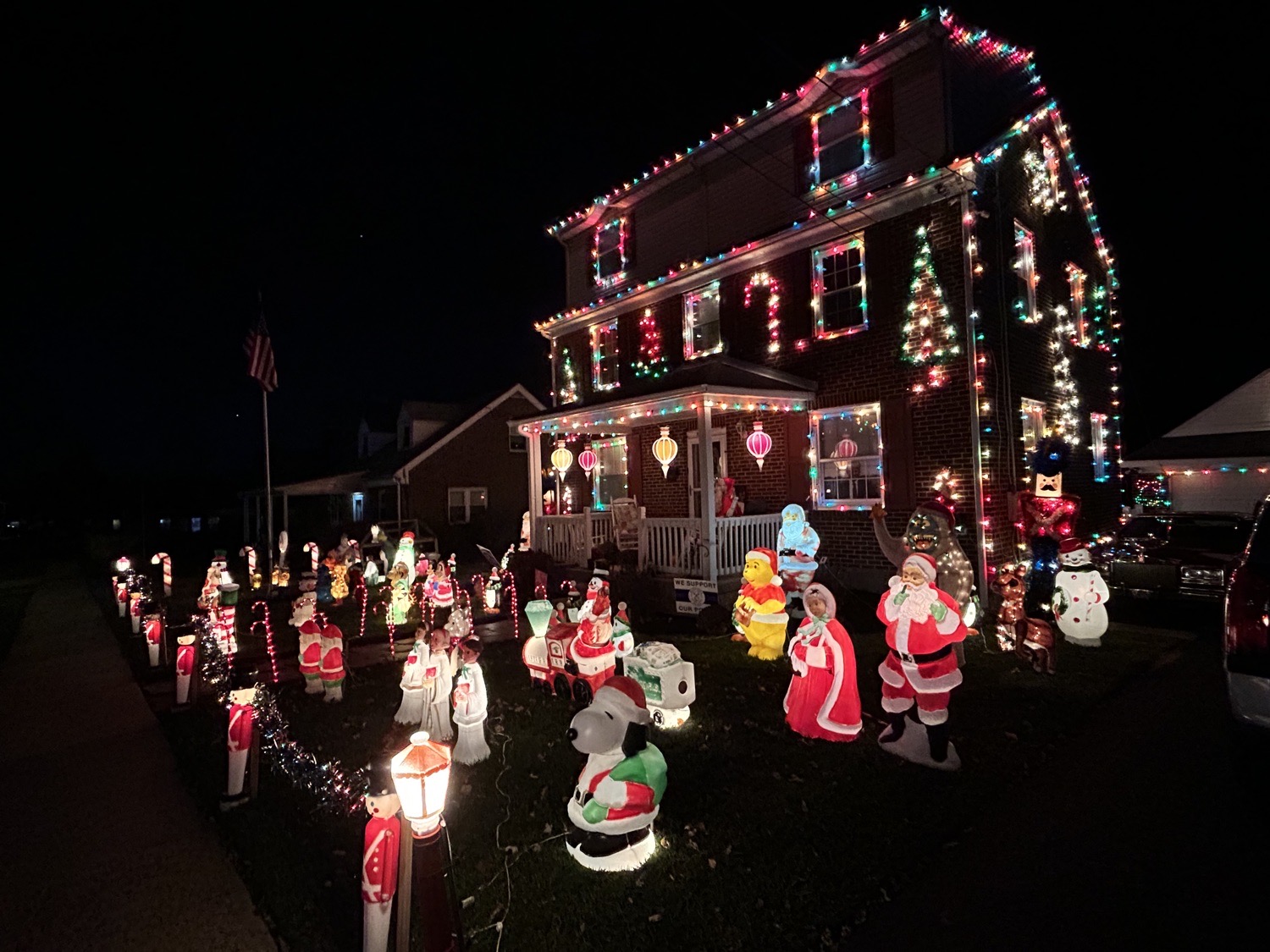 Ginger bread House, Christmas lights in Rockledge, PA (photo 3)