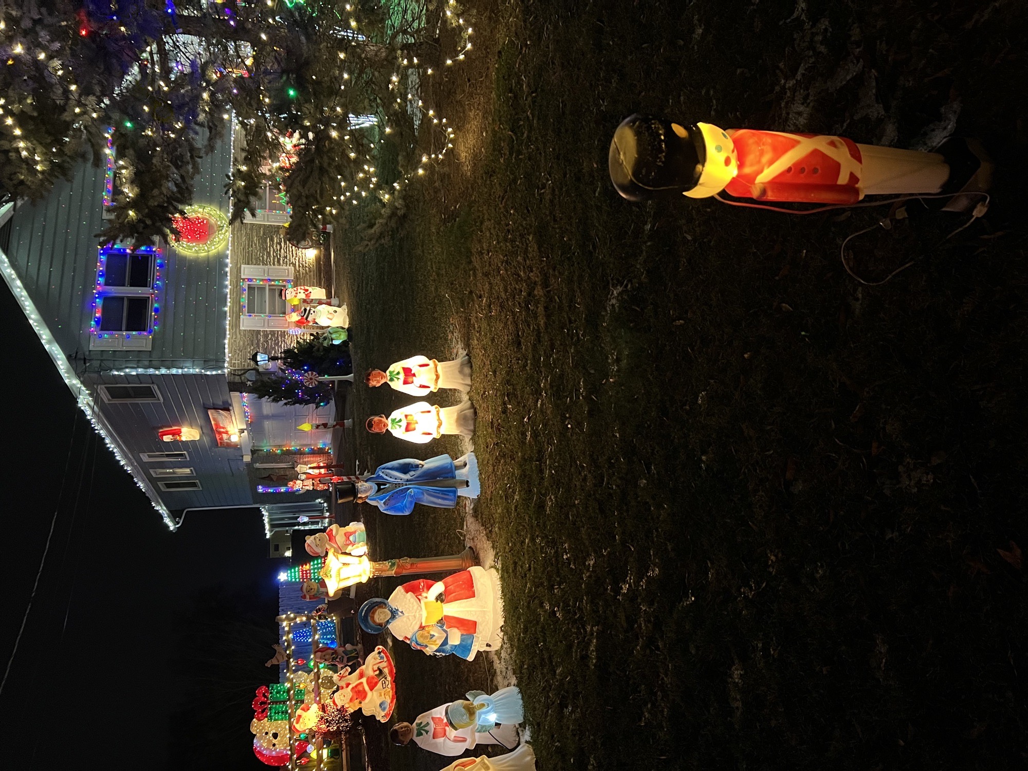 Griswold On Church Rd, Christmas lights in Bethlehem, PA (photo 3)