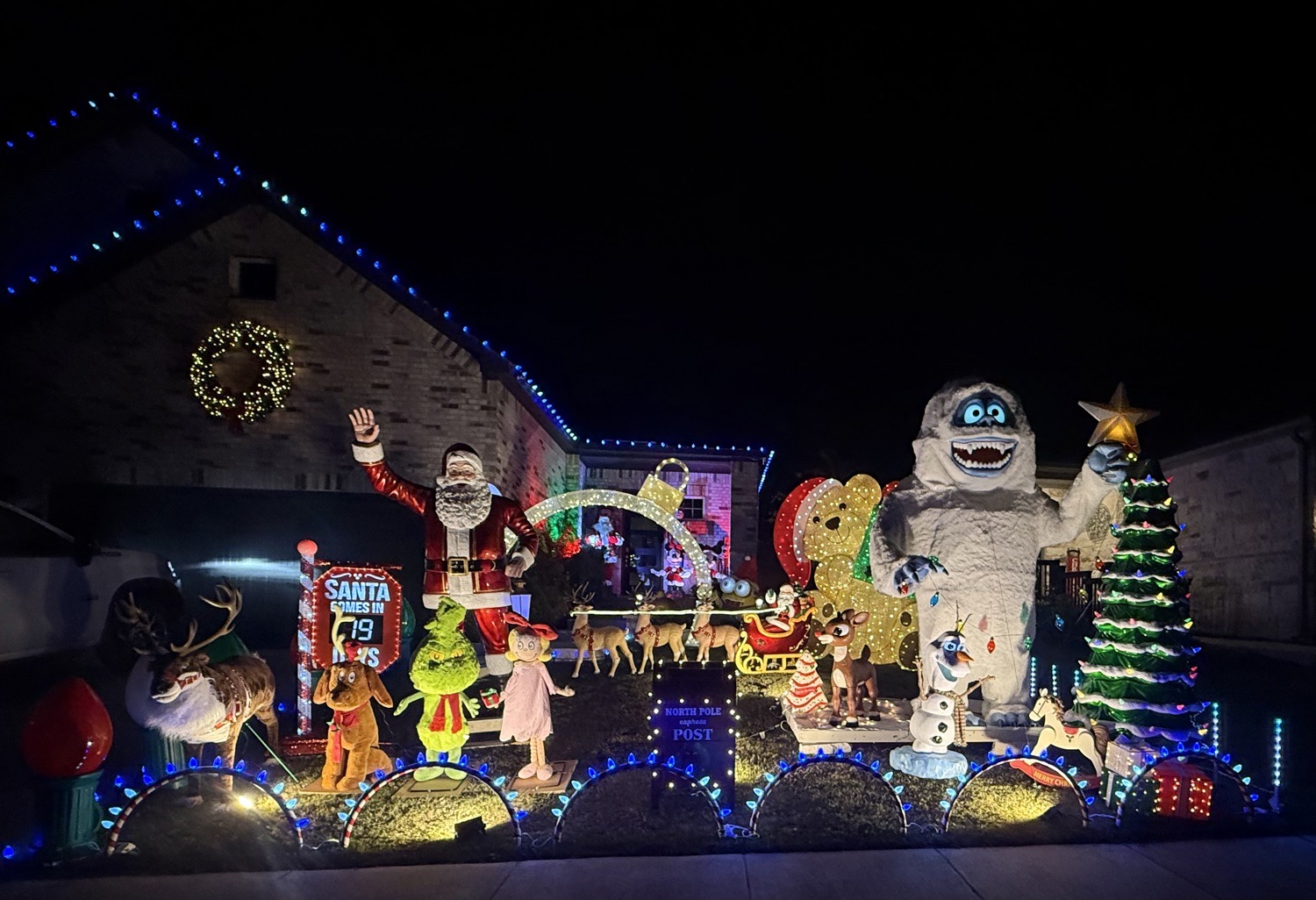 Holiday Lights In Kinder Ranch, Christmas lights in San Antonio, TX (photo 1)