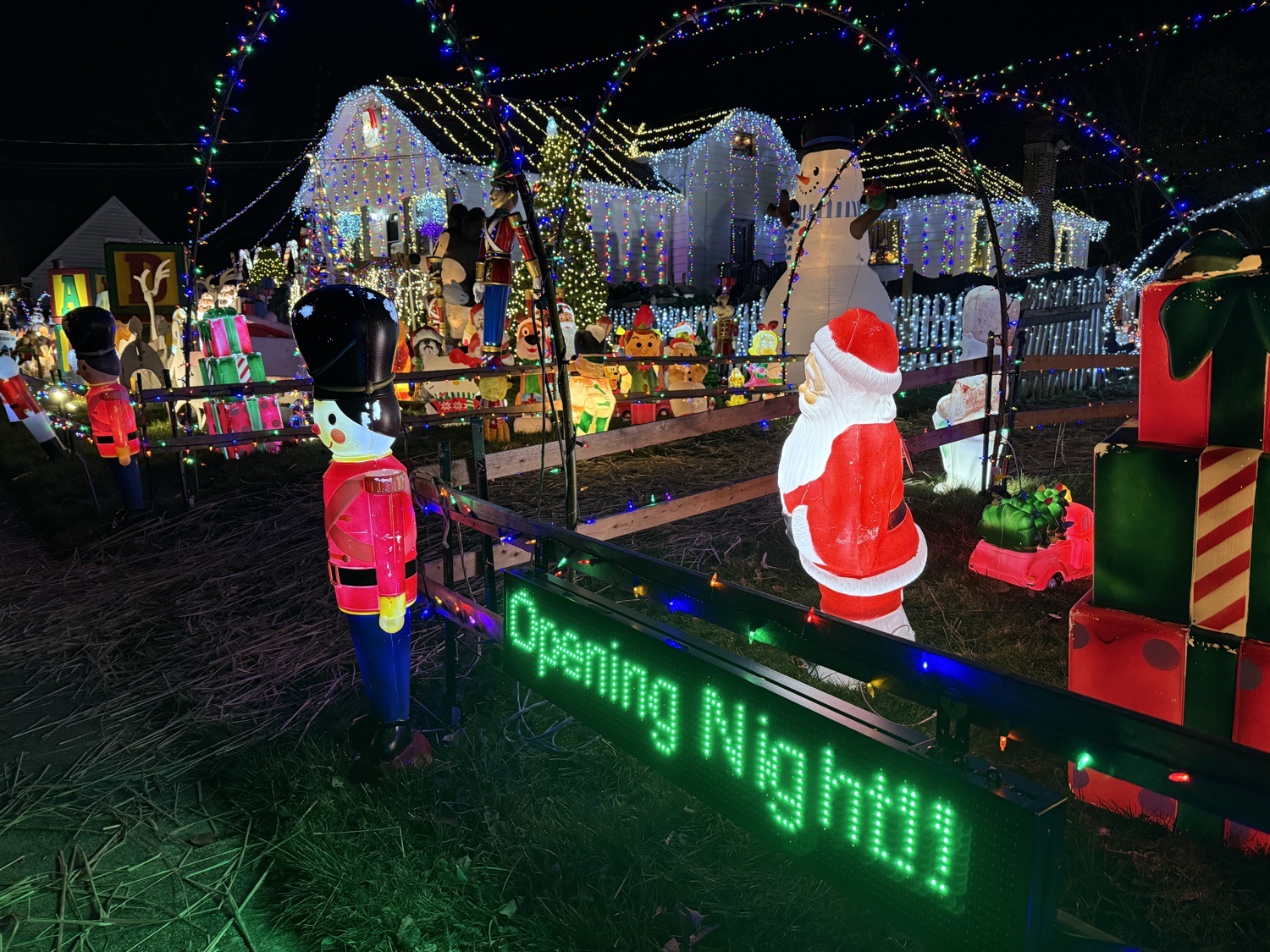 Lights on Hiawatha’s Winter Wonderland, Christmas lights in Hi-Nella, NJ (photo 4)