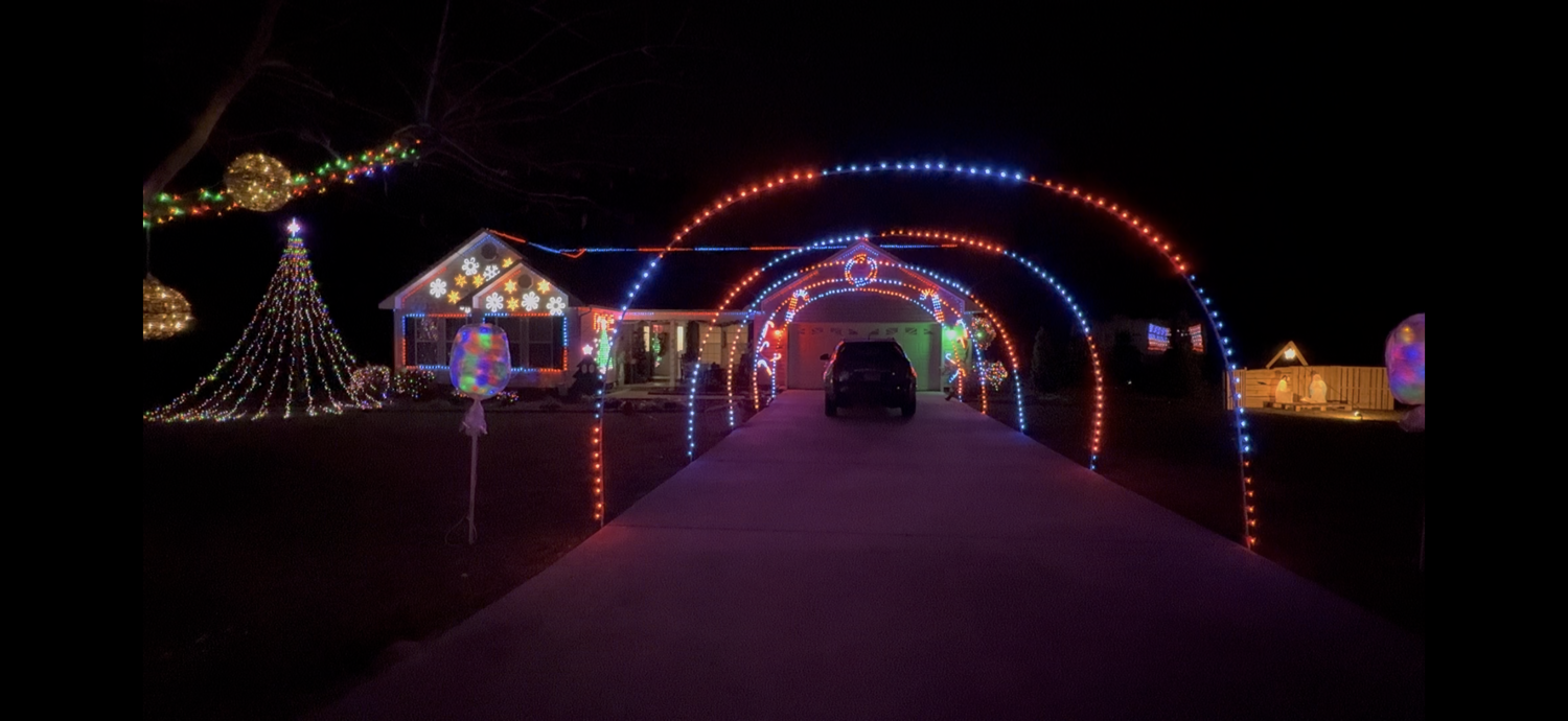 The Benton Light Show, Christmas lights in Lake Waccamaw, NC (photo 1)