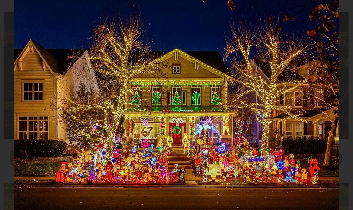 Blue Copper Lights, Christmas lights in Brambleton, VA (photo 1)
