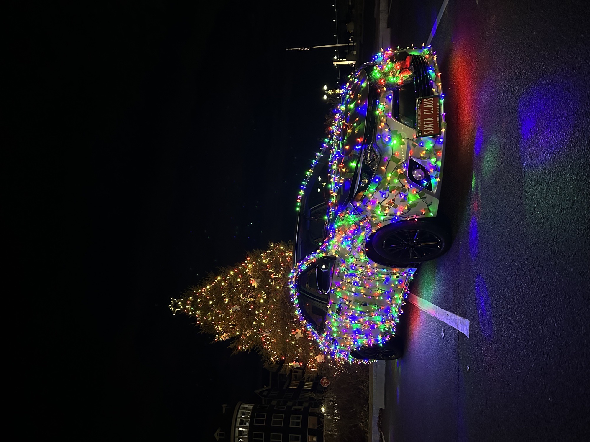 Magic Christmas Car, Christmas lights in Jamestown, RI (photo 1)
