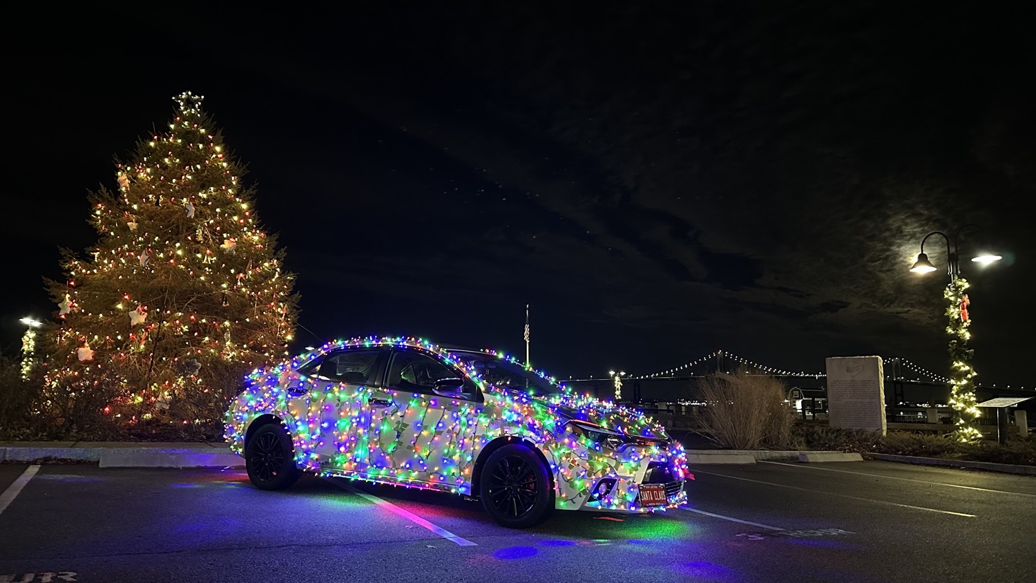 Magic Christmas Car, Christmas lights in Jamestown, RI (photo 5)