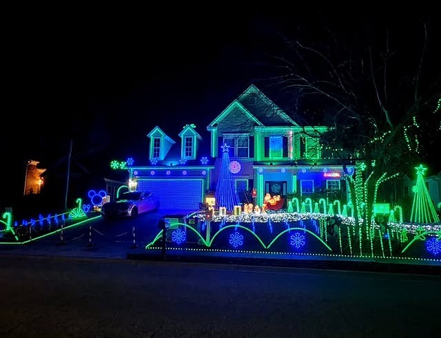 Wonderland of Temuco Ln. Holiday Light Show, Christmas lights in Summerville, SC (photo 1)