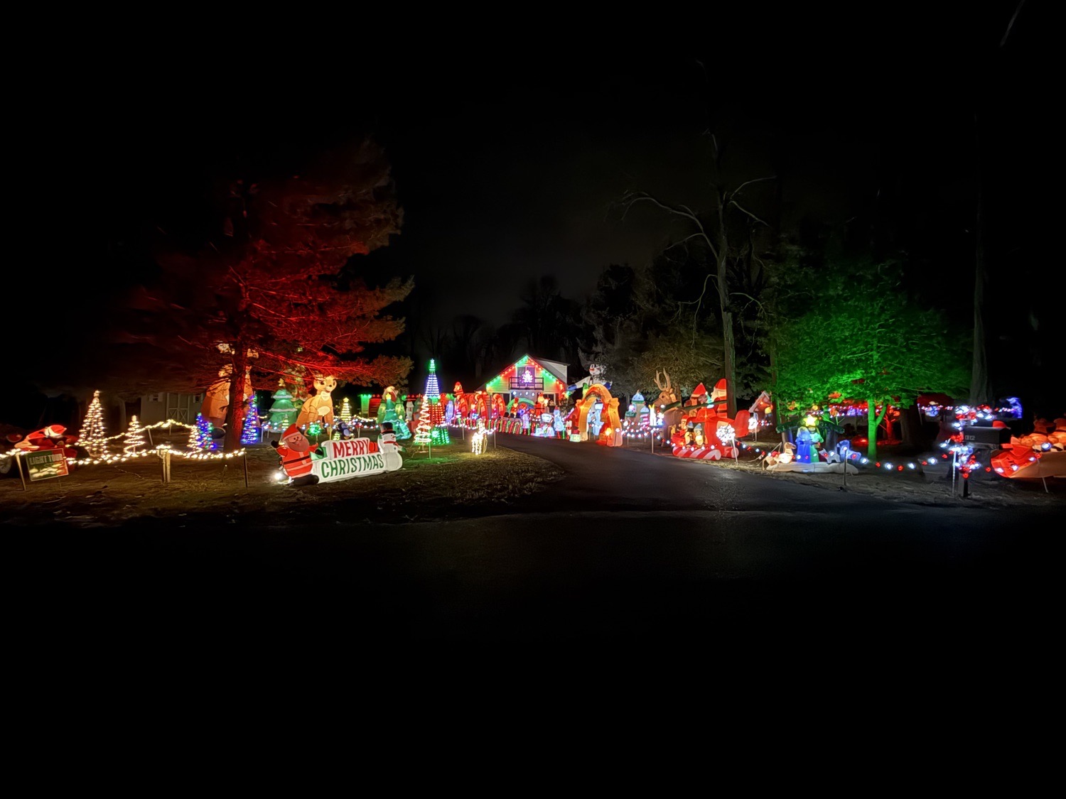 The Grinchwolds of Ziegler Road, Christmas lights in Pennsburg, PA (photo 1)