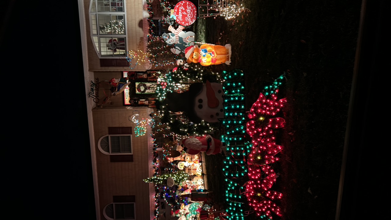 Merry And Bright, Christmas lights in Fairless Hills, PA (photo 1)