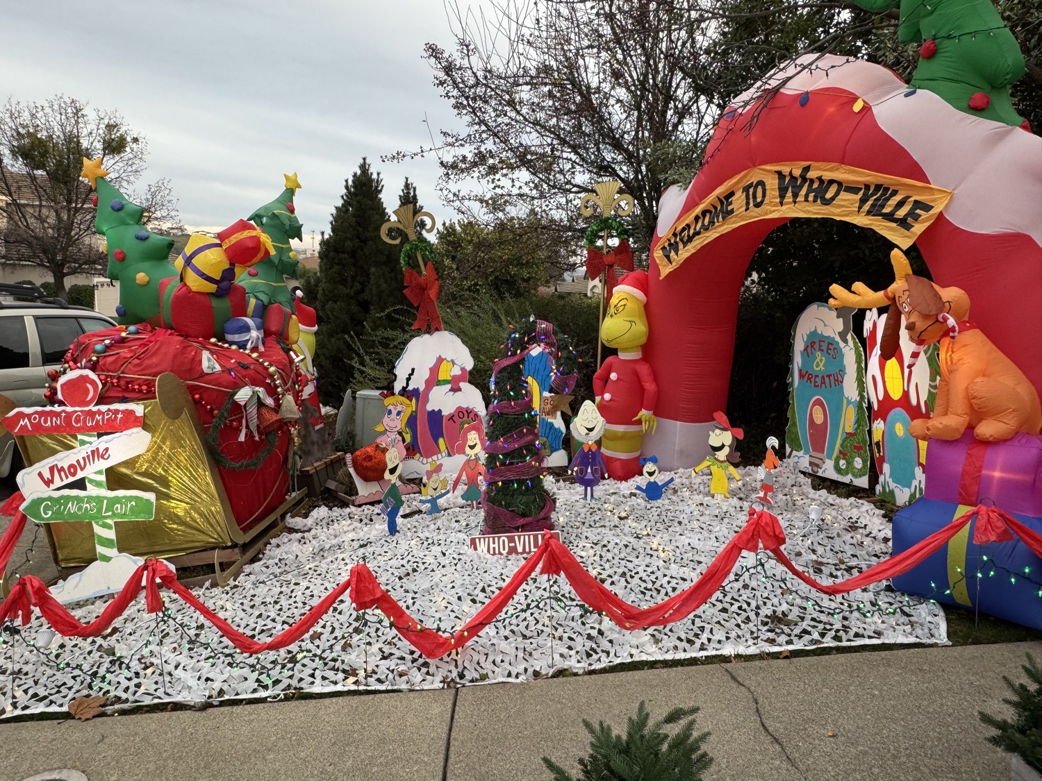 Merry Malit’s Christmas Walk Through, Christmas lights in Rocklin, CA (photo 2)