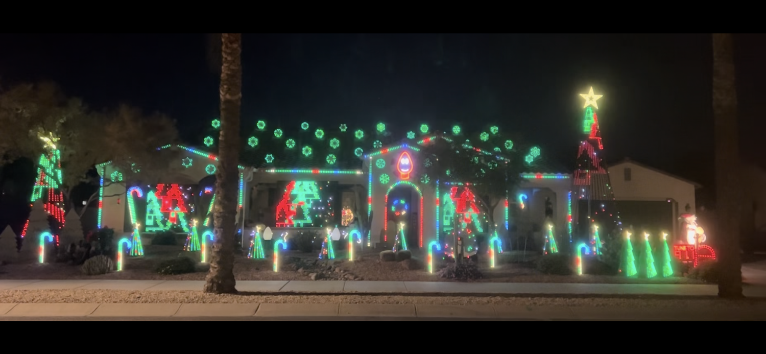 Lights on Village Parkway, Christmas lights in Litchfield Park, AZ (photo 1)