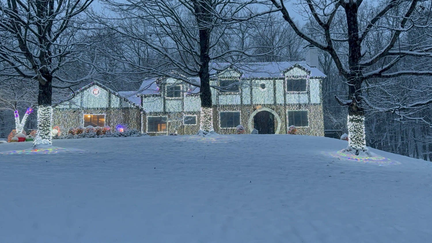 2025 Christmas Lights, Christmas lights in Granville, OH (photo 1)